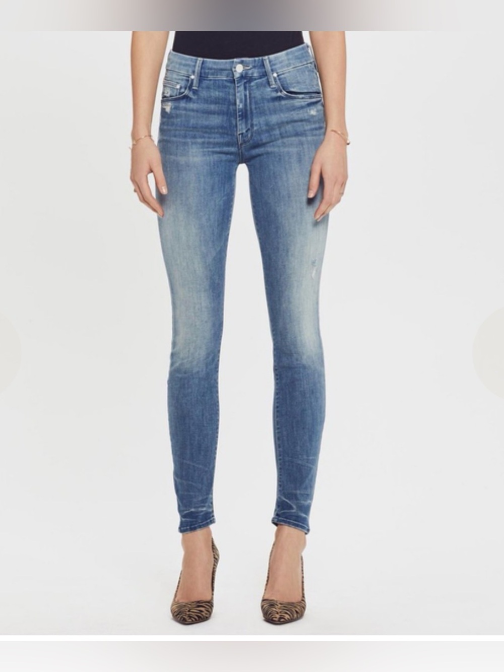 Women’s denim MOTHER skinny jeans 28r the looker graffiti girl distressed wash